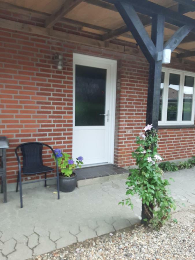 Gredstedbro Hotel Exterior photo